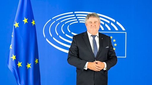 Photograph of Bogdan Rzońca, Member of the European Parliament and Chair of the Committee on Petitions, speaking in plenary.