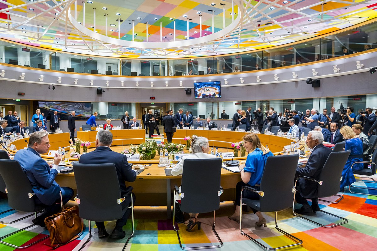 EU leaders sitting around the European Council table
